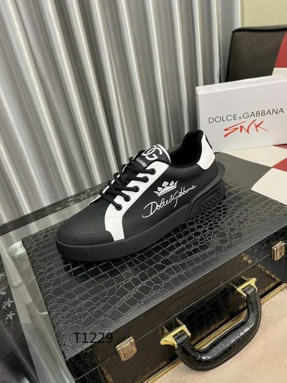Picture of Dolce Gabbana Shoes _SKUDGsz38-46h11634284